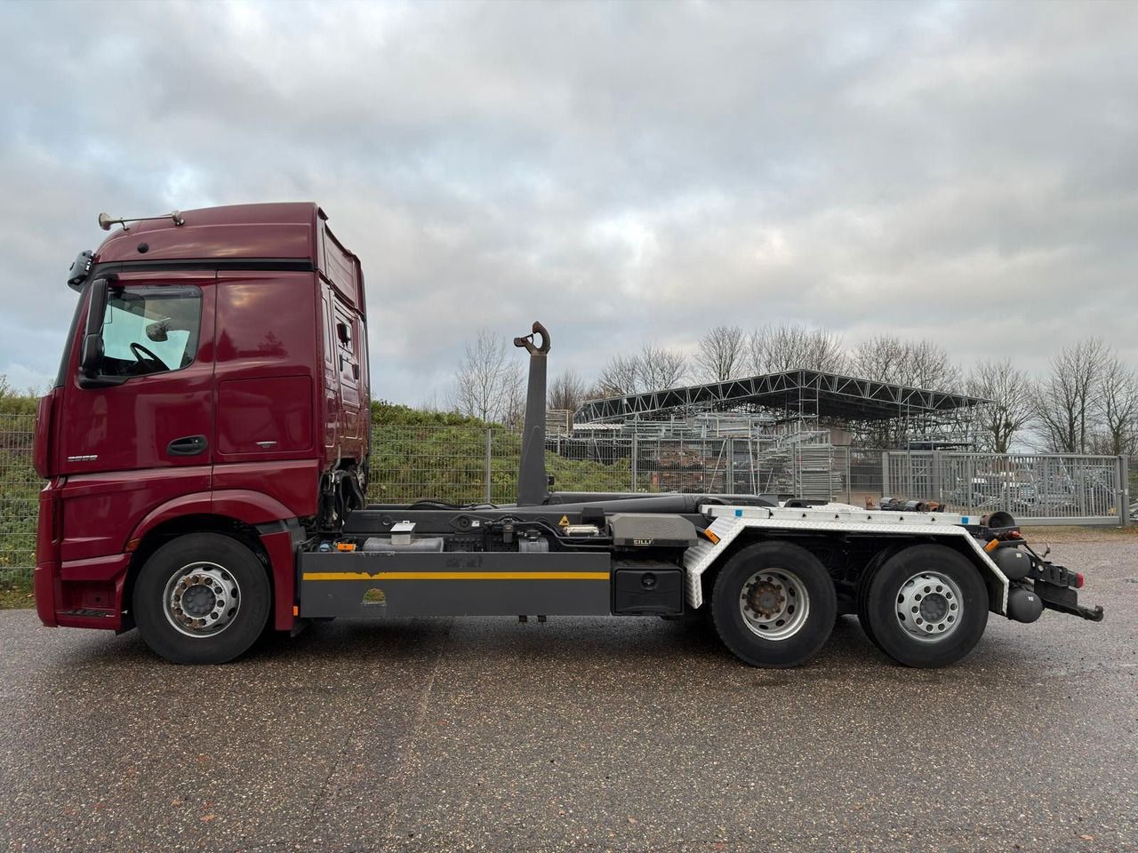 Abrollkipper Mercedes-Benz 2558 6x2 Meiller RK 20.65 | Retarder | Klima: das Bild 13