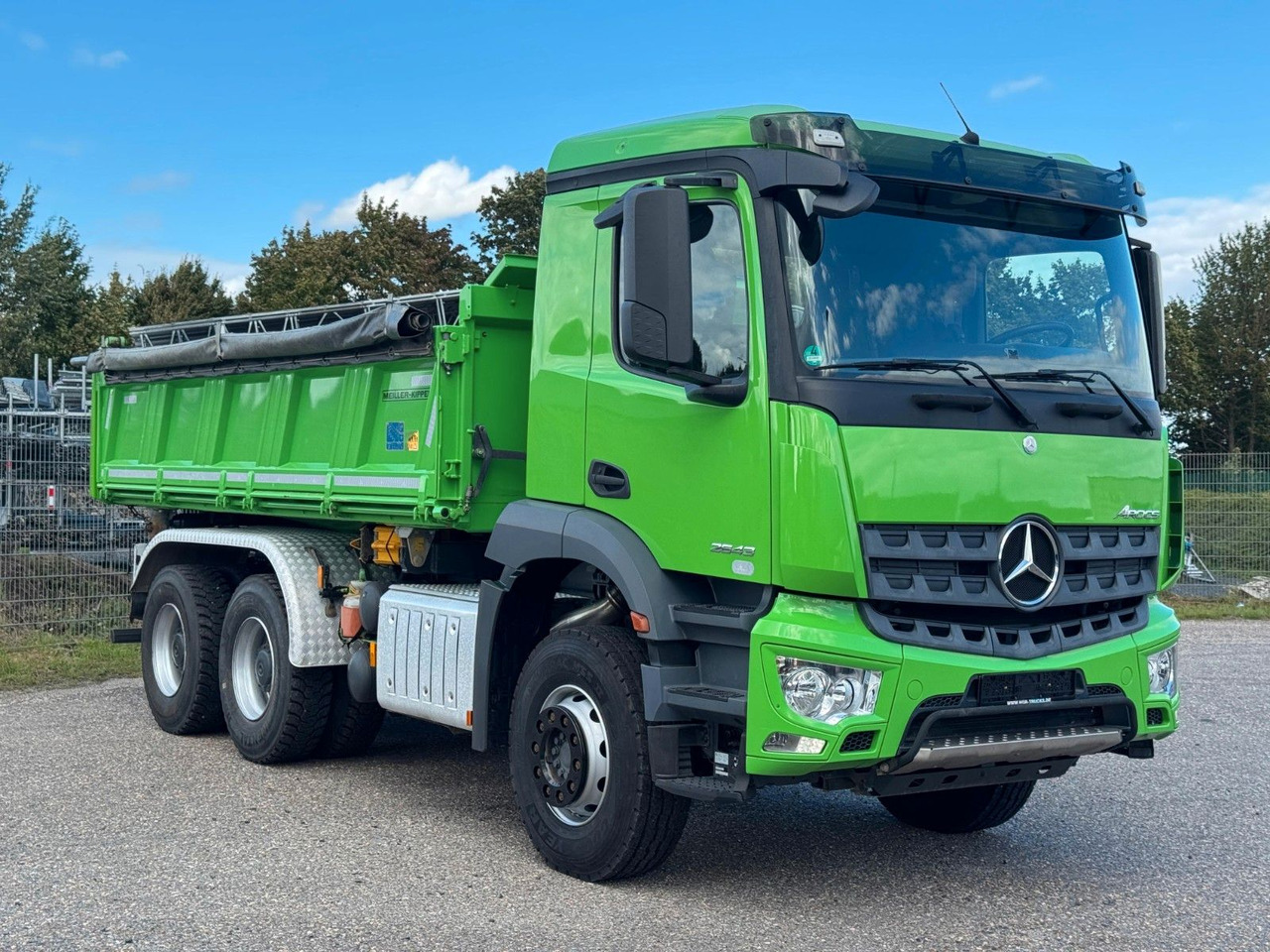 Mercedes-Benz 2643 6X4 Meiller 3 S. Bordmatik Top Zustand - Kipper: das Bild 5 Mercedes-Benz 2643 6X4 Meiller 3 S. Bordmatik Top Zustand - Kipper: das Bild 5