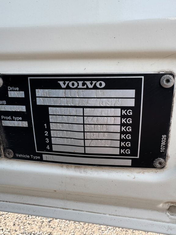 Volvo FM 410 6X2 Kühlkoffer mit Carrier Diesel & Strom Volvo FM 410 6X2 Kühlkoffer mit Carrier Diesel & Strom - Kühlkoffer LKW: das Bild 3 Volvo FM 410 6X2 Kühlkoffer mit Carrier Diesel & Strom Volvo FM 410 6X2 Kühlkoffer mit Carrier Diesel & Strom - Kühlkoffer LKW: das Bild 3