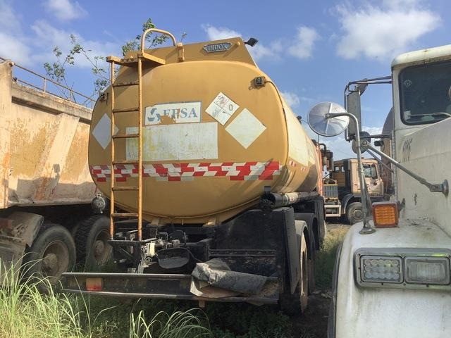 MAN 33.414-V20 - Tankwagen: das Bild 3 MAN 33.414-V20 - Tankwagen: das Bild 3