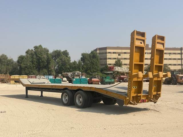 15.1 m T/A Step Deck Trailer - Tieflader Auflieger: das Bild 2 15.1 m T/A Step Deck Trailer - Tieflader Auflieger: das Bild 2