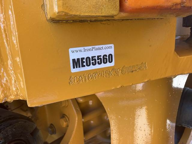 Knickgelenkter Dumper CAT 745: das Bild 14