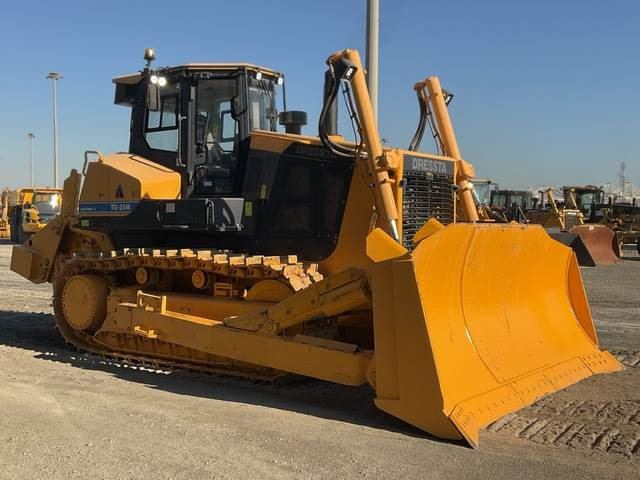 Dressta TD25M - Bulldozer: das Bild 4 Dressta TD25M - Bulldozer: das Bild 4