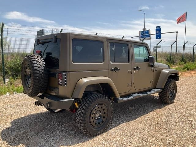 Jeep Wrangler JK Command - PKW: das Bild 3 Jeep Wrangler JK Command - PKW: das Bild 3