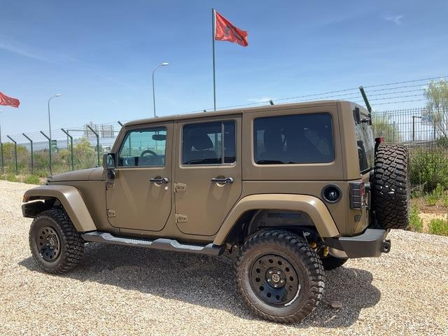 Jeep Wrangler JK Command - PKW: das Bild 3 Jeep Wrangler JK Command - PKW: das Bild 3