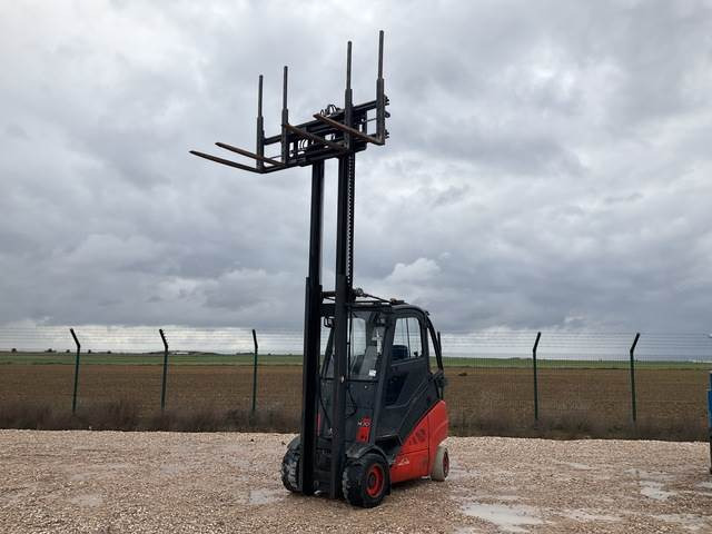Linde H30T-01 - Treibgasstapler: das Bild 1 Linde H30T-01 - Treibgasstapler: das Bild 1