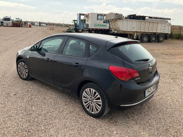 Opel Astra - PKW: das Bild 2 Opel Astra - PKW: das Bild 2