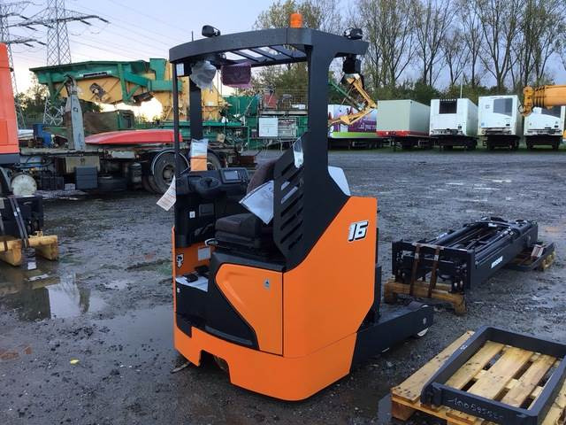 Doosan BR16JW-9 - Schubmaststapler: das Bild 3 Doosan BR16JW-9 - Schubmaststapler: das Bild 3