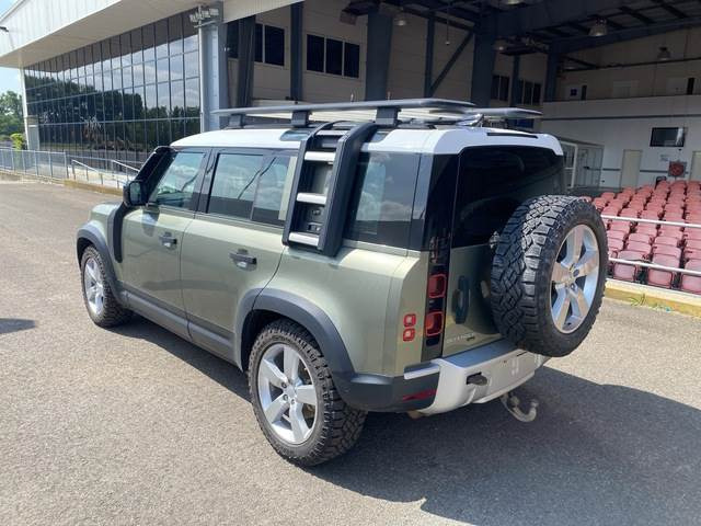 Land Rover Defender 110 - PKW: das Bild 3 Land Rover Defender 110 - PKW: das Bild 3