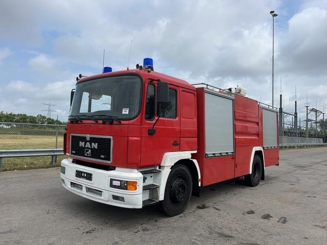 MAN M38 591 - Feuerwehrfahrzeug: das Bild 1 MAN M38 591 - Feuerwehrfahrzeug: das Bild 1