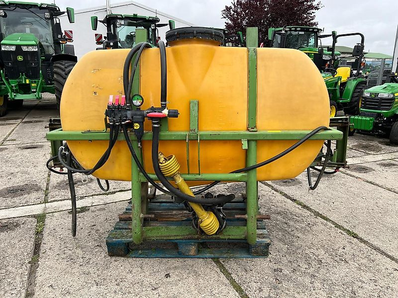 Amazone US602 12m - Anbauspritze: das Bild 2 Amazone US602 12m - Anbauspritze: das Bild 2