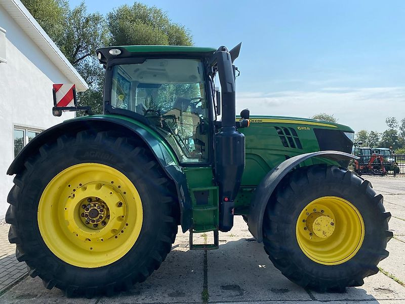 John Deere 6215R AutoPowr 50km/h - Traktor: das Bild 2 John Deere 6215R AutoPowr 50km/h - Traktor: das Bild 2