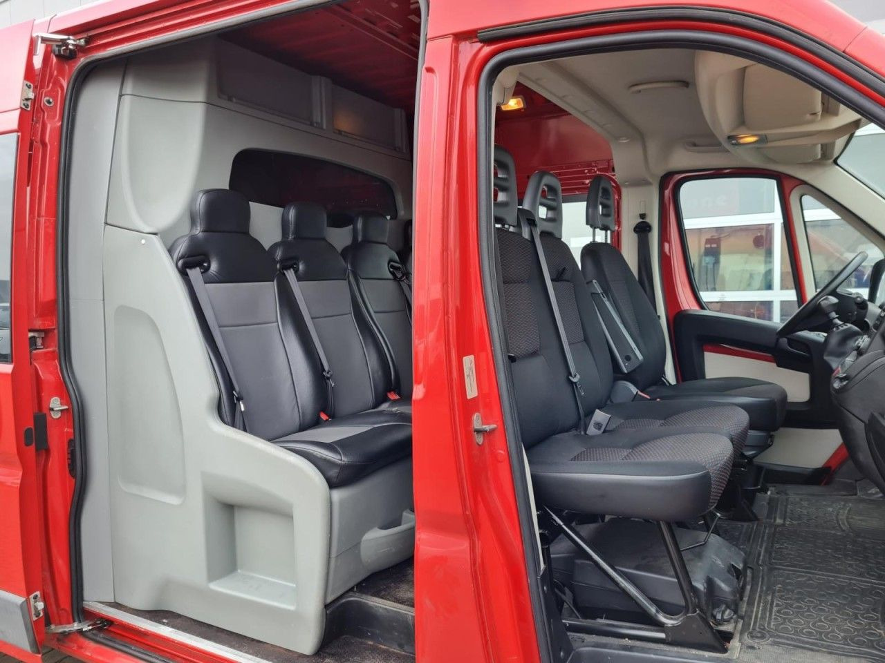 Citroën Jumper 35 Kasten L3H2 Doka 7-Sitze AHK KLIMA KAM - Kastenwagen, Transporter mit Doppelkabine: das Bild 5 Citroën Jumper 35 Kasten L3H2 Doka 7-Sitze AHK KLIMA KAM - Kastenwagen, Transporter mit Doppelkabine: das Bild 5