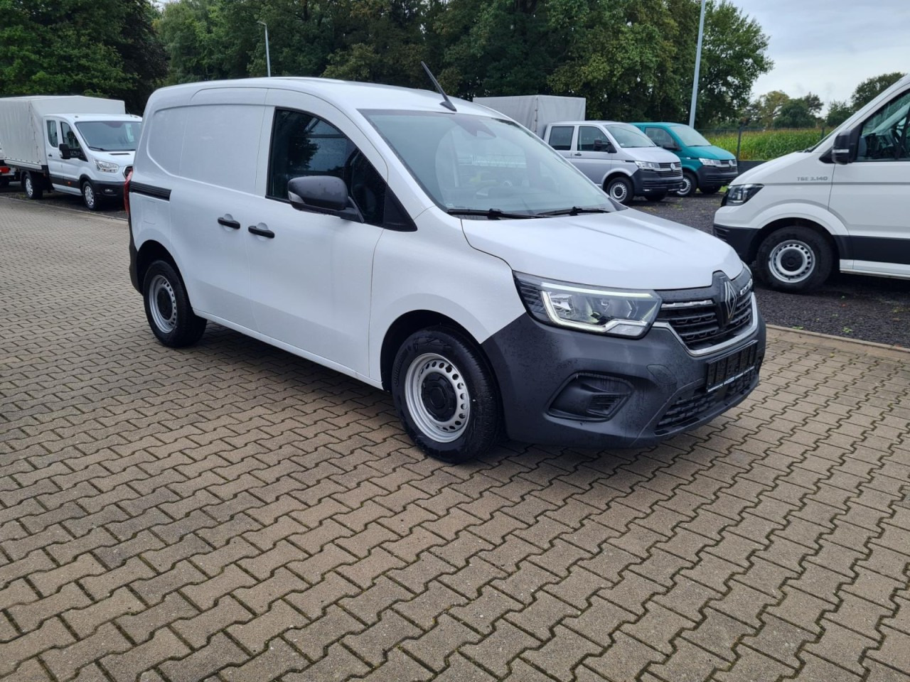 Renault Kangoo Van Kasten L1H1 TCe 1.3i KLIMA PDC TEMPOMAT - Kleintransporter: das Bild 3 Renault Kangoo Van Kasten L1H1 TCe 1.3i KLIMA PDC TEMPOMAT - Kleintransporter: das Bild 3