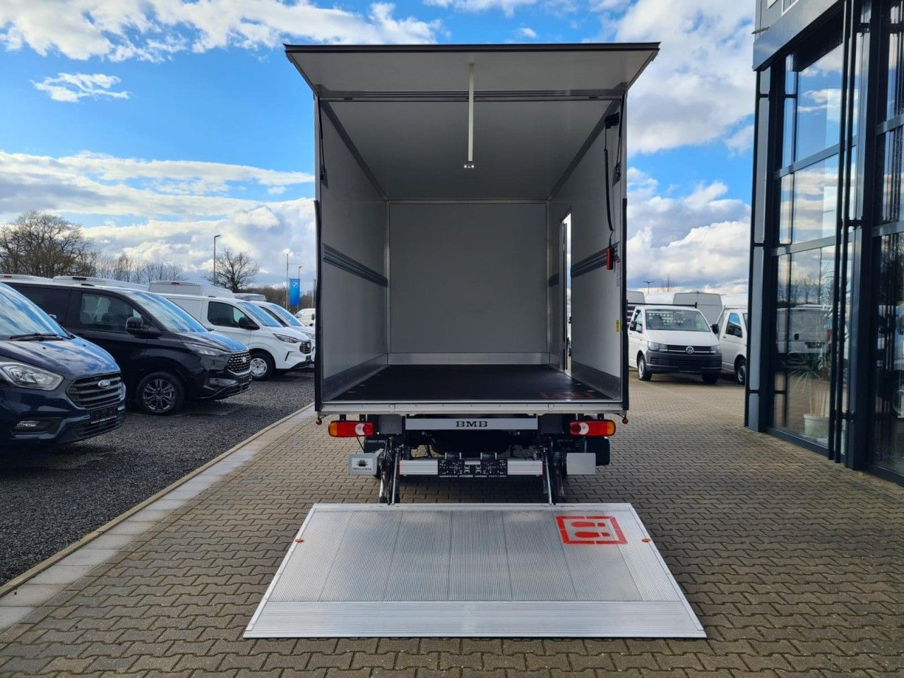 Renault Master 35 New Möbel Koffer LBW KAMERA LUFTFEDERU - Koffer Transporter: das Bild 5 Renault Master 35 New Möbel Koffer LBW KAMERA LUFTFEDERU - Koffer Transporter: das Bild 5