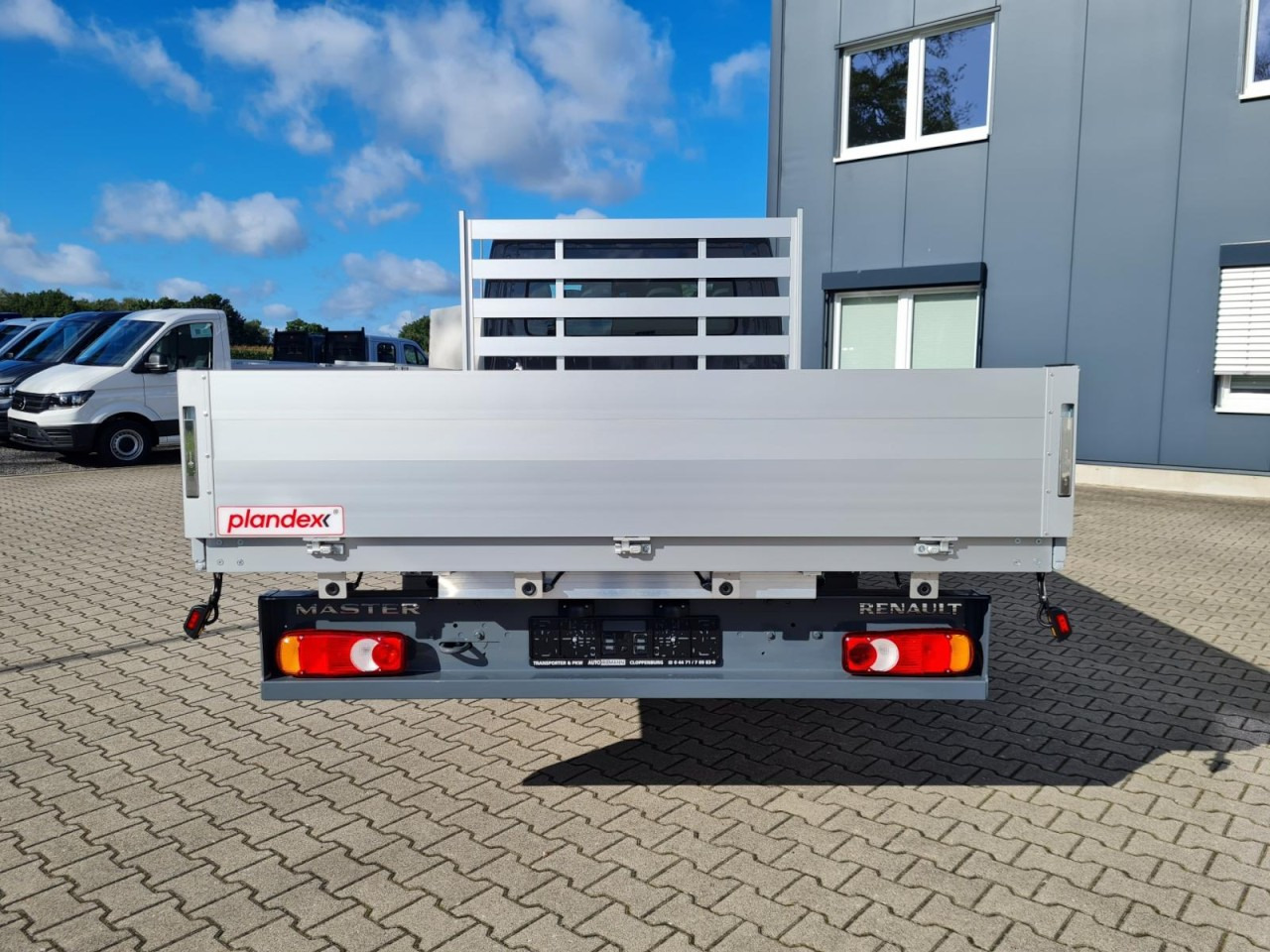 Renault Master New 35 Pritsche Doka L3 lang PDC TEMPOMAT - Pritsche Transporter, Transporter mit Doppelkabine: das Bild 5 Renault Master New 35 Pritsche Doka L3 lang PDC TEMPOMAT - Pritsche Transporter, Transporter mit Doppelkabine: das Bild 5