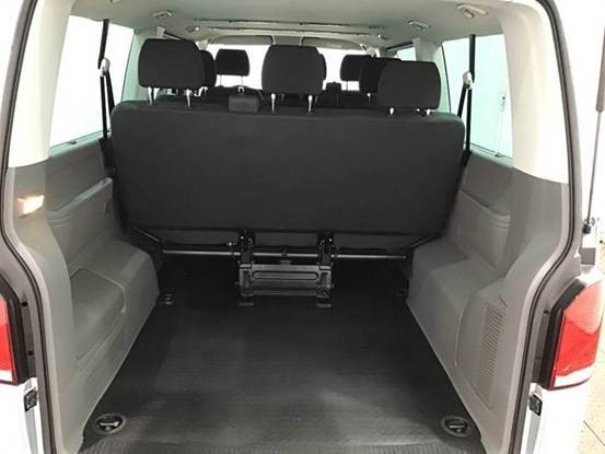 VW T6.1 Caravelle TDI lang 9 Sitzer 2 Schiebetüren Trendl. - Kleinbus, Personentransporter: das Bild 4 VW T6.1 Caravelle TDI lang 9 Sitzer 2 Schiebetüren Trendl. - Kleinbus, Personentransporter: das Bild 4