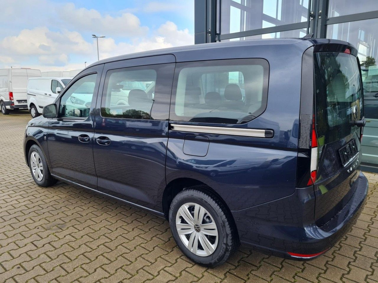 PKW Volkswagen Caddy Maxi Kombi 7-Sitze 1.5 TSI DSG NAVI/APP TE: das Bild 6