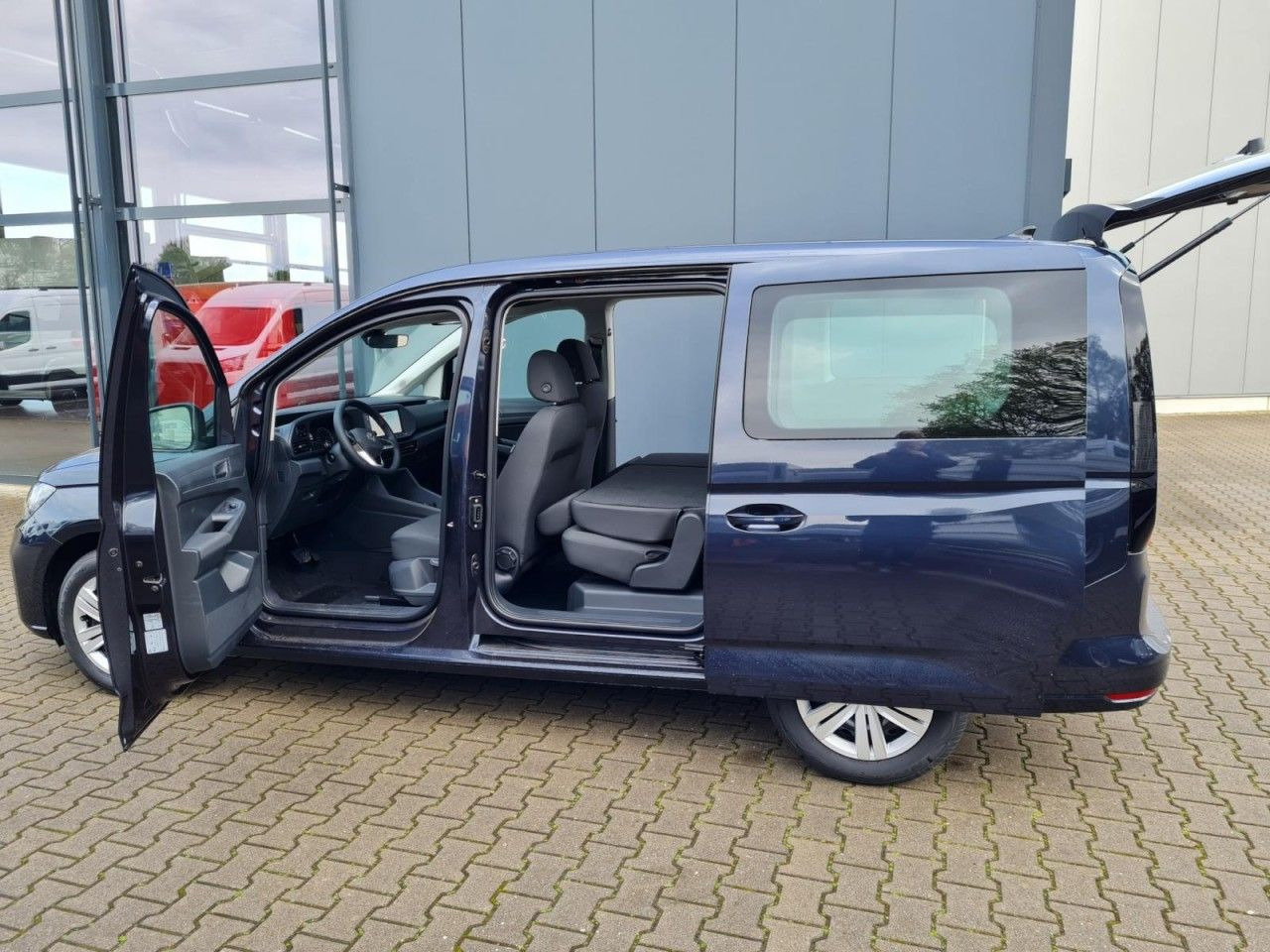 PKW Volkswagen Caddy Maxi Kombi 7-Sitze 1.5 TSI DSG NAVI/APP TE: das Bild 21