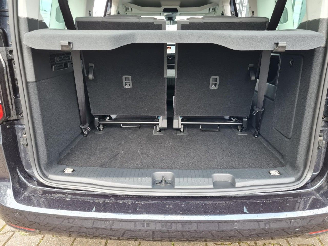 PKW Volkswagen Caddy Maxi Kombi 7-Sitze 1.5 TSI DSG NAVI/APP TE: das Bild 19