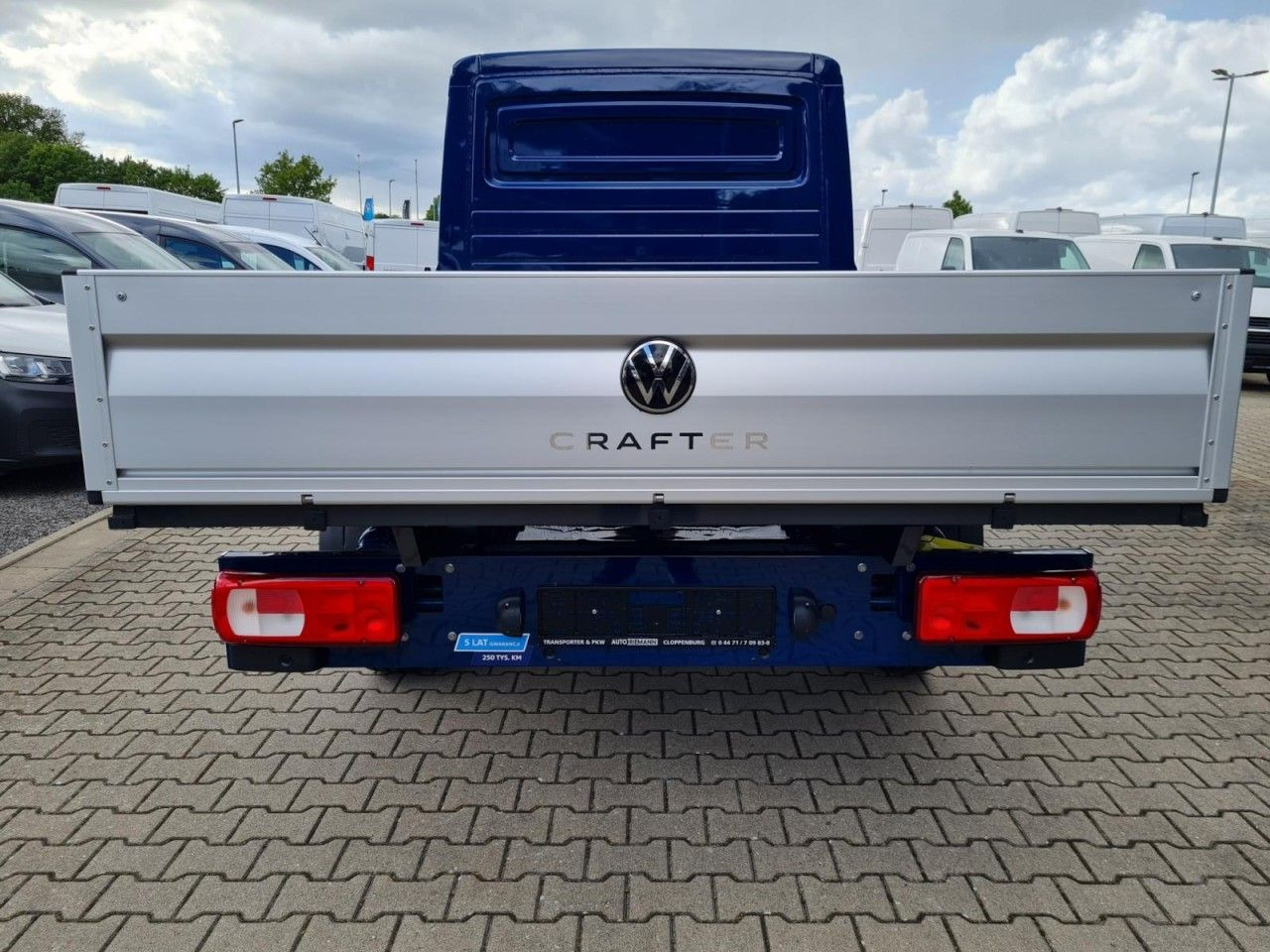 Volkswagen Crafter 35 Doka TDI MR KLIMA TEMPOMAT Navi App - Pritsche Transporter, Transporter mit Doppelkabine: das Bild 5 Volkswagen Crafter 35 Doka TDI MR KLIMA TEMPOMAT Navi App - Pritsche Transporter, Transporter mit Doppelkabine: das Bild 5
