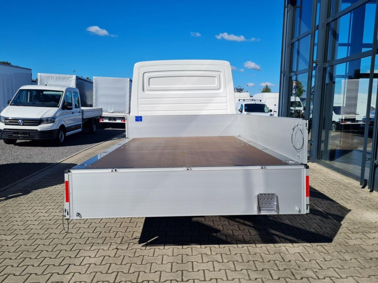 Volkswagen Crafter 35 Doka TDI Pritsche MR KLIMA TEMPOMAT - Pritsche Transporter, Transporter mit Doppelkabine: das Bild 5 Volkswagen Crafter 35 Doka TDI Pritsche MR KLIMA TEMPOMAT - Pritsche Transporter, Transporter mit Doppelkabine: das Bild 5