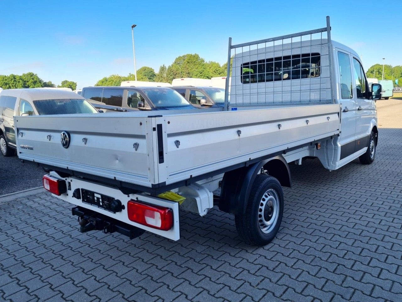 Volkswagen Crafter 35 Doka TDI lang AHK Klima - Pritsche Transporter, Transporter mit Doppelkabine: das Bild 4 Volkswagen Crafter 35 Doka TDI lang AHK Klima - Pritsche Transporter, Transporter mit Doppelkabine: das Bild 4