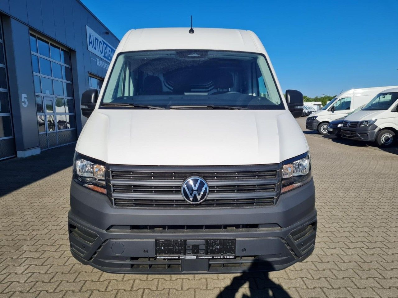 Volkswagen Crafter 35 Kasten MR Hoch 4 Motion DSG KLIMA TEM - Kastenwagen: das Bild 2 Volkswagen Crafter 35 Kasten MR Hoch 4 Motion DSG KLIMA TEM - Kastenwagen: das Bild 2