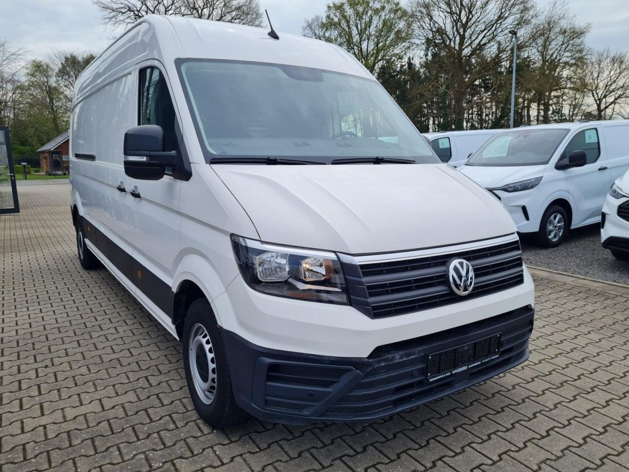 Volkswagen Crafter 35 Kasten lang L4H2 KLIMA NAVI_APP HOLZB - Kastenwagen: das Bild 2 Volkswagen Crafter 35 Kasten lang L4H2 KLIMA NAVI_APP HOLZB - Kastenwagen: das Bild 2
