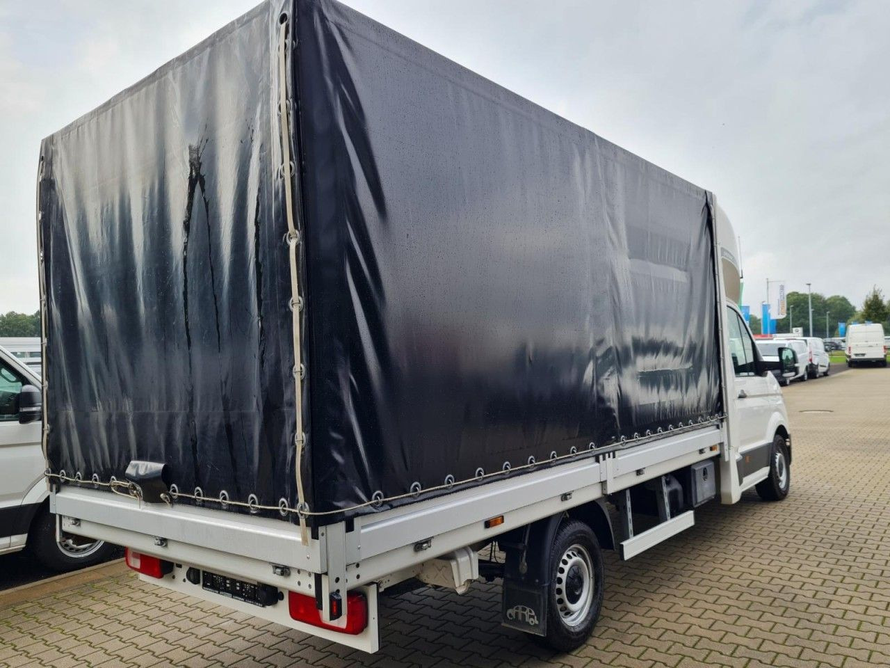 Volkswagen Crafter 35 Pritsche Schlafkabine LED TEMPOMAT - Planen Transporter: das Bild 4 Volkswagen Crafter 35 Pritsche Schlafkabine LED TEMPOMAT - Planen Transporter: das Bild 4