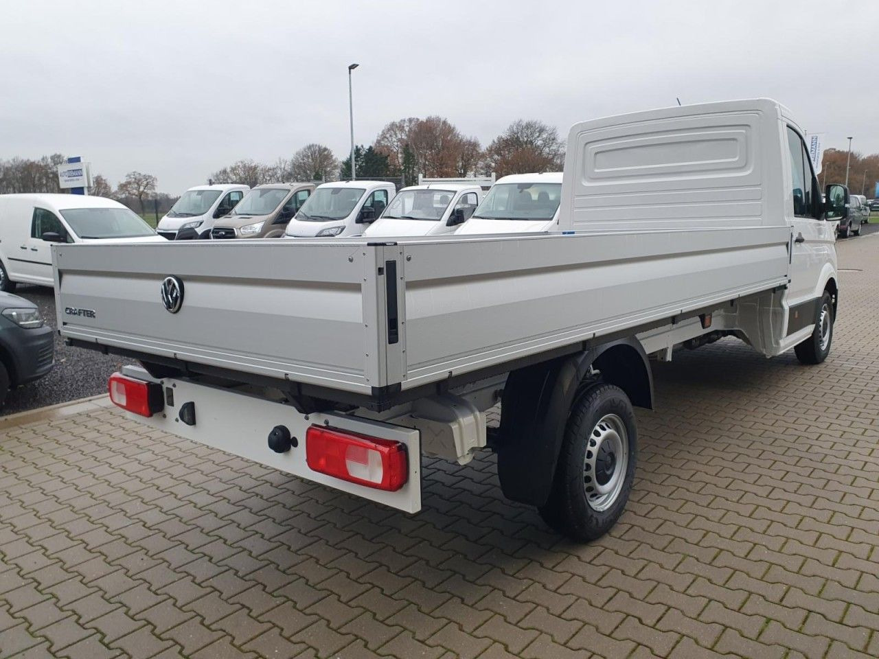 Volkswagen Crafter 35 Pritsche TDi L4 lang KLIMA TEMPOMAT - Pritsche Transporter: das Bild 4 Volkswagen Crafter 35 Pritsche TDi L4 lang KLIMA TEMPOMAT - Pritsche Transporter: das Bild 4