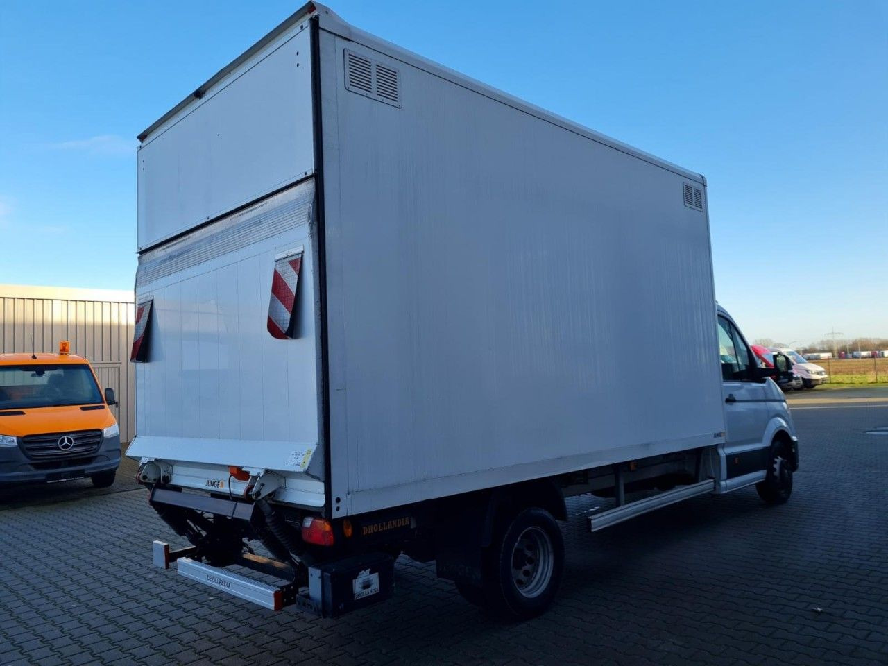 Volkswagen Crafter 50 Koffer hoch 2.0 TDI LBW KLIMA KAMERA - Koffer Transporter: das Bild 4 Volkswagen Crafter 50 Koffer hoch 2.0 TDI LBW KLIMA KAMERA - Koffer Transporter: das Bild 4
