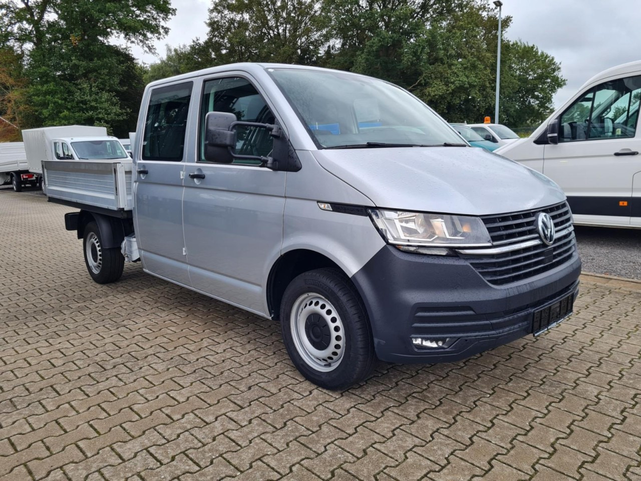 Volkswagen T6.1 Pritsche LR Doka 6-Sitze KLIMA - Pritsche Transporter, Transporter mit Doppelkabine: das Bild 3 Volkswagen T6.1 Pritsche LR Doka 6-Sitze KLIMA - Pritsche Transporter, Transporter mit Doppelkabine: das Bild 3