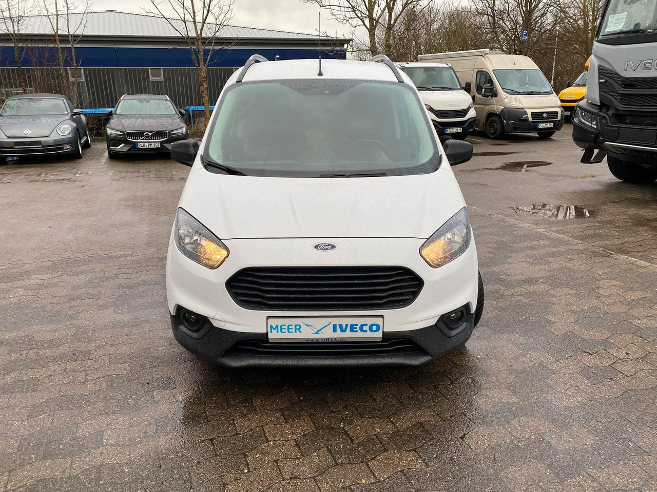 Ford Transit Courier 1.0 Trend Klima,AHK+Rückfahrk... - Personentransporter: das Bild 2 Ford Transit Courier 1.0 Trend Klima,AHK+Rückfahrk... - Personentransporter: das Bild 2