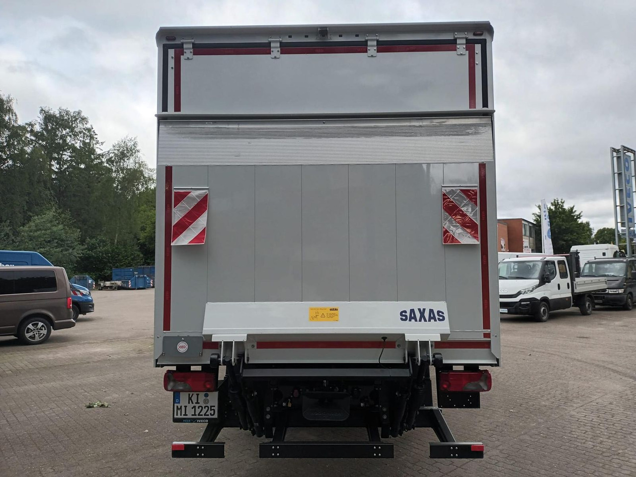 Iveco ML120E25/P mit SAXAS LBW 185 kW (252 PS), Aut... - Koffer Transporter: das Bild 3 Iveco ML120E25/P mit SAXAS LBW 185 kW (252 PS), Aut... - Koffer Transporter: das Bild 3