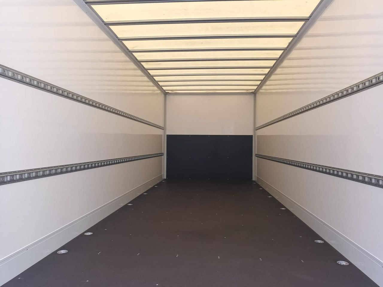 Iveco ML120E25/P mit SAXAS LBW 185 kW (252 PS), Aut... - Koffer Transporter: das Bild 5 Iveco ML120E25/P mit SAXAS LBW 185 kW (252 PS), Aut... - Koffer Transporter: das Bild 5