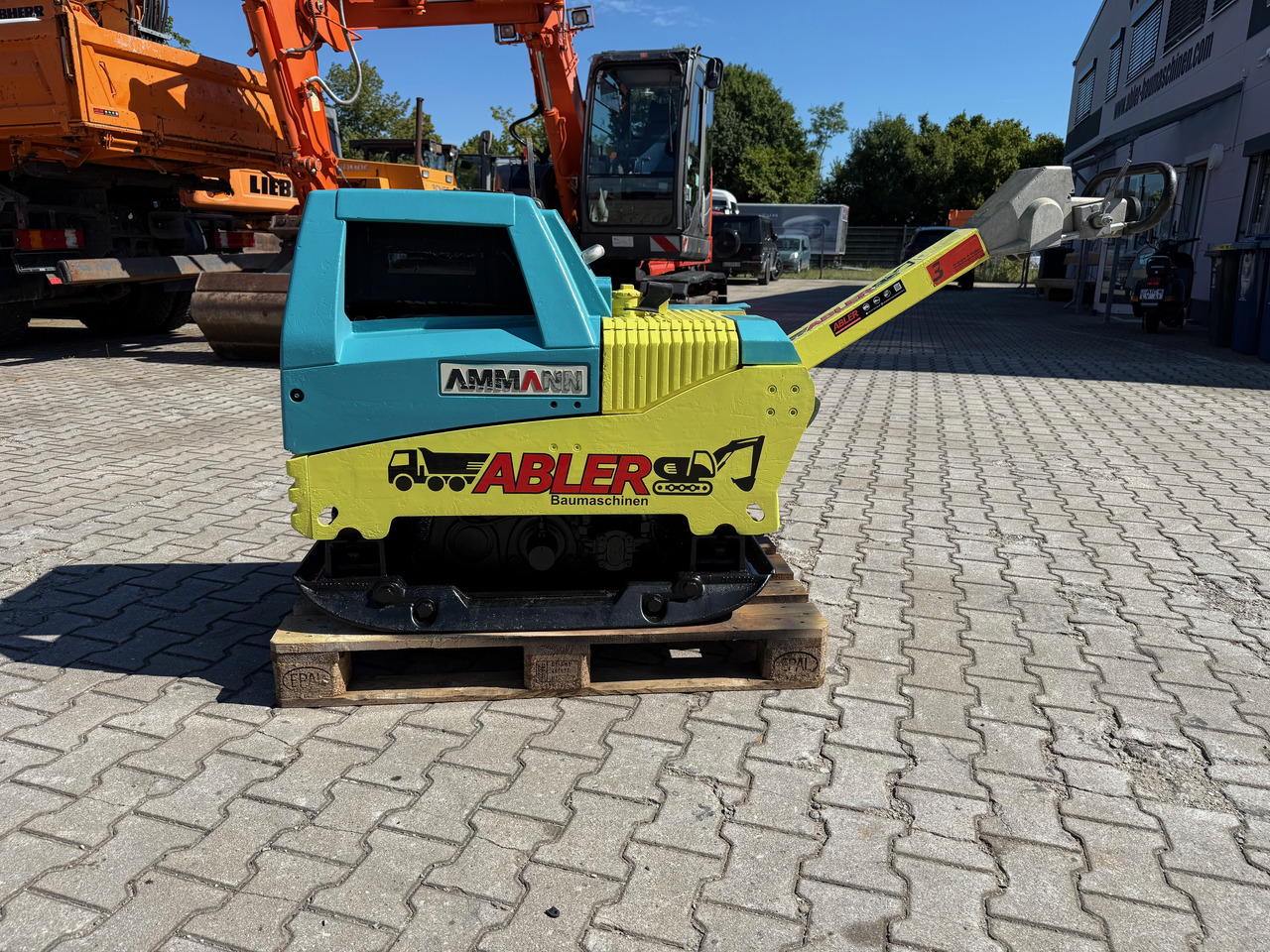 Ammann AVH 100-20 Rüttelplatte E-Start - Rüttelplatte: das Bild 4 Ammann AVH 100-20 Rüttelplatte E-Start - Rüttelplatte: das Bild 4