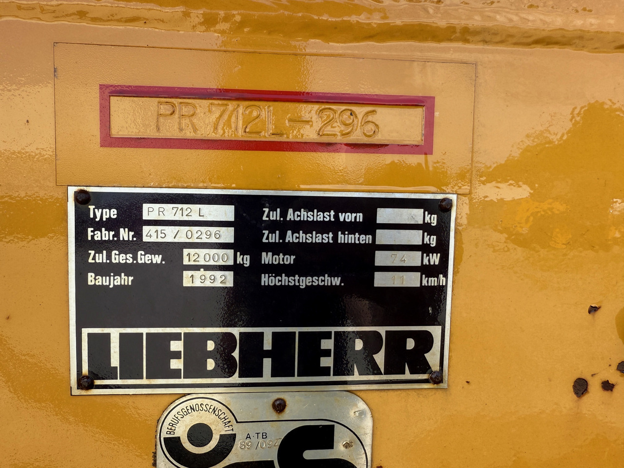 Bulldozer Liebherr PR712L Planierraupe Steuerung: das Bild 8