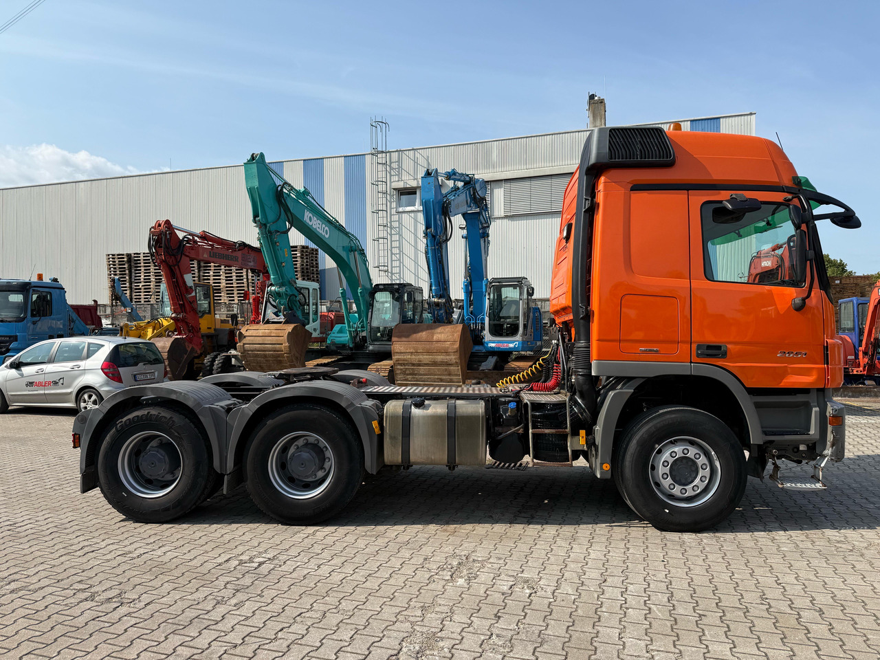 Mercedes-Benz 2651 Actros MP2 V8 SZM Telligent Retarder - Sattelzugmaschine: das Bild 4 Mercedes-Benz 2651 Actros MP2 V8 SZM Telligent Retarder - Sattelzugmaschine: das Bild 4