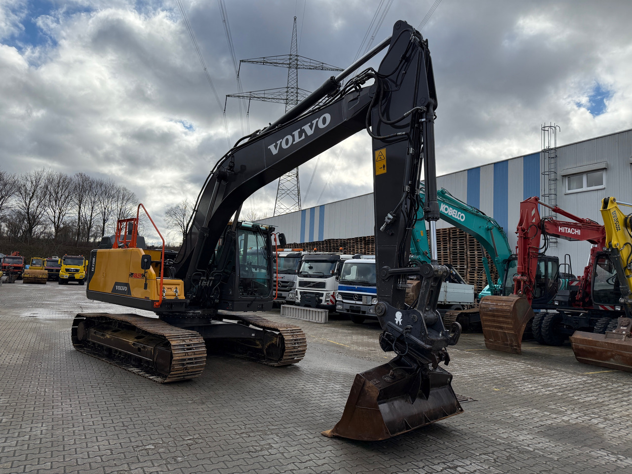 Volvo EC220 EL Kettenbagger Klima 180 Grad LED TOP! - Kettenbagger: das Bild 3 Volvo EC220 EL Kettenbagger Klima 180 Grad LED TOP! - Kettenbagger: das Bild 3