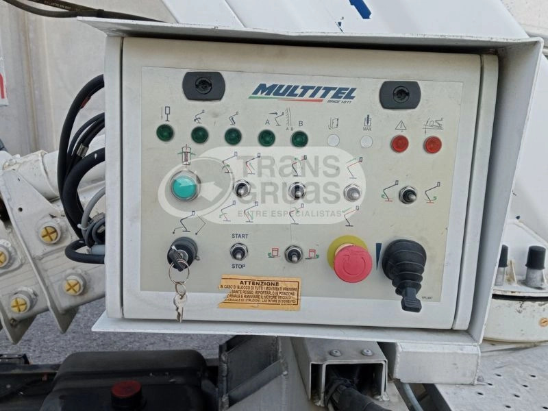 MULTITEL NISSAN NT 400 + MX 250 - LKW mit Arbeitsbühne: das Bild 2 MULTITEL NISSAN NT 400 + MX 250 - LKW mit Arbeitsbühne: das Bild 2
