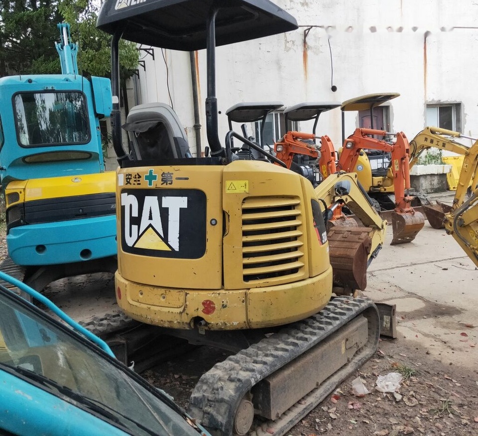 Caterpillar 302C - Minibagger: das Bild 3 Caterpillar 302C - Minibagger: das Bild 3