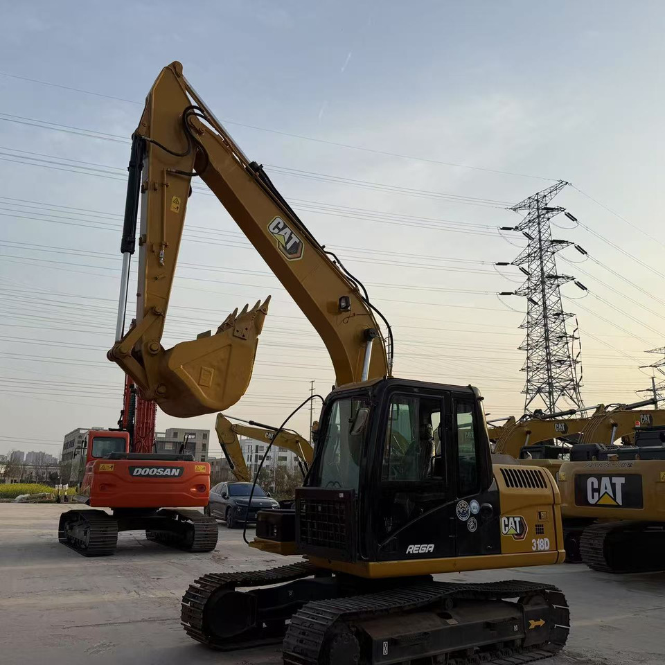 Caterpillar 318D - Kettenbagger: das Bild 3 Caterpillar 318D - Kettenbagger: das Bild 3
