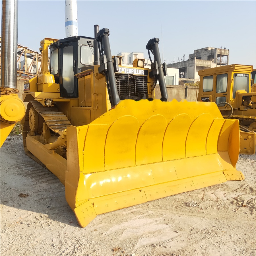 Caterpillar D7H - Bulldozer: das Bild 2 Caterpillar D7H - Bulldozer: das Bild 2