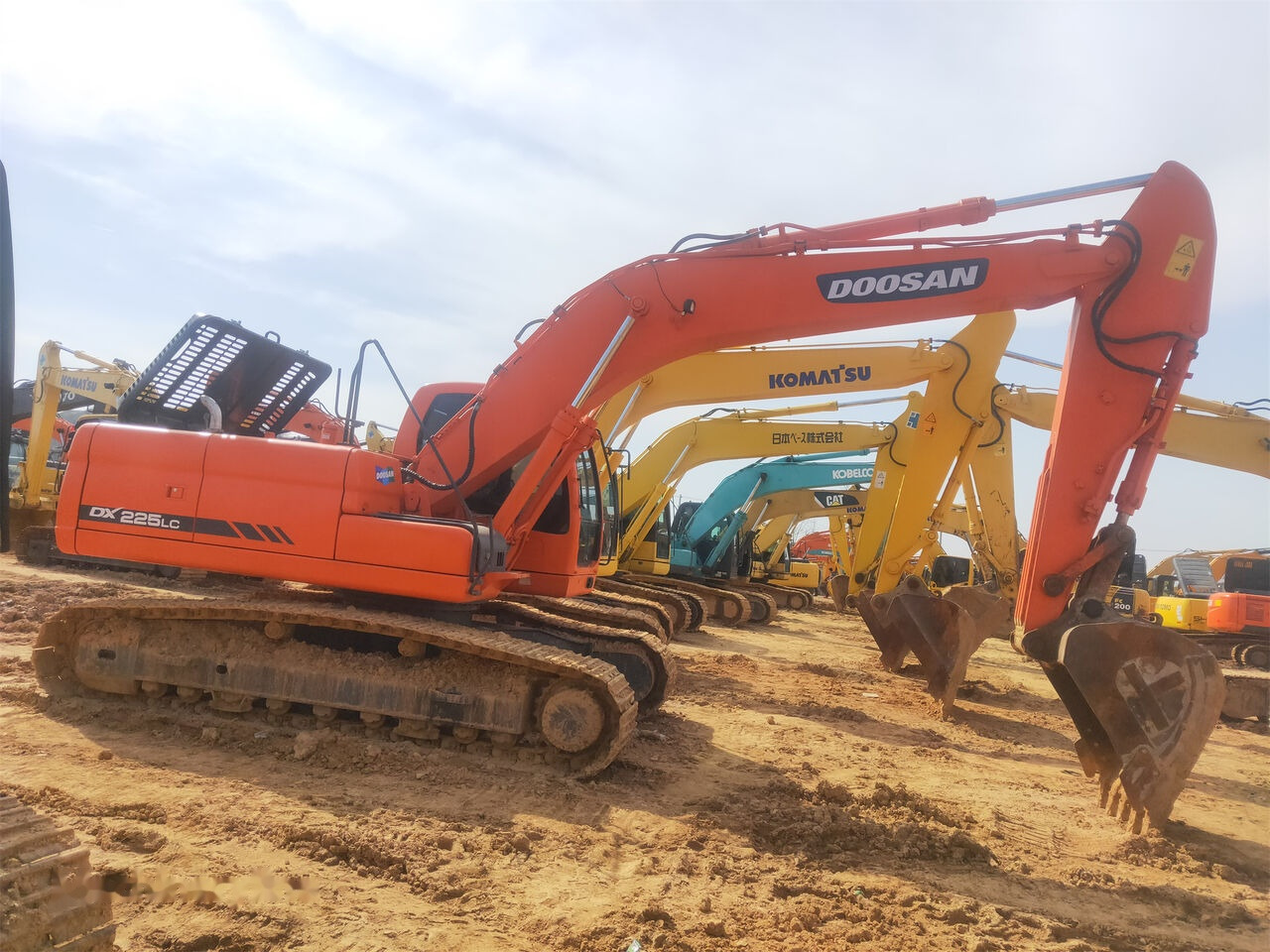 Doosan DX225LC - Kettenbagger: das Bild 4 Doosan DX225LC - Kettenbagger: das Bild 4