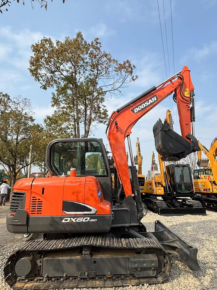 Kettenbagger Doosan DX60-9C: das Bild 6