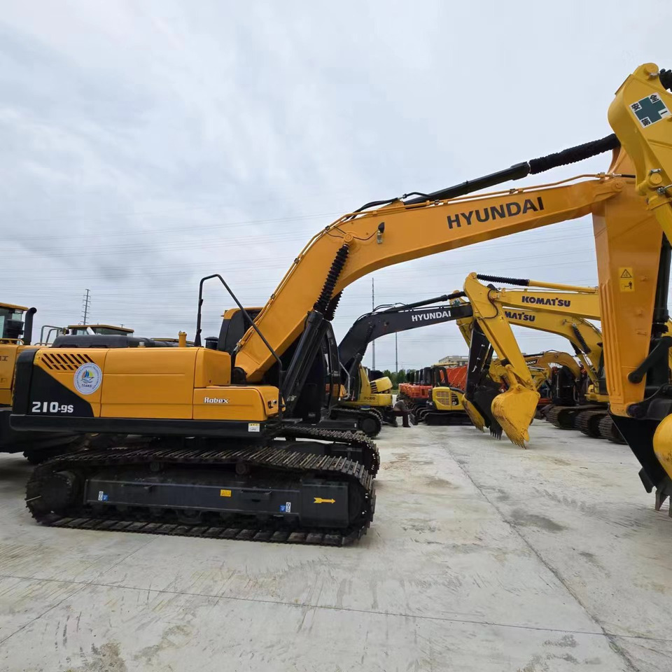HYUNDAI R210-9S - Bagger: das Bild 3 HYUNDAI R210-9S - Bagger: das Bild 3