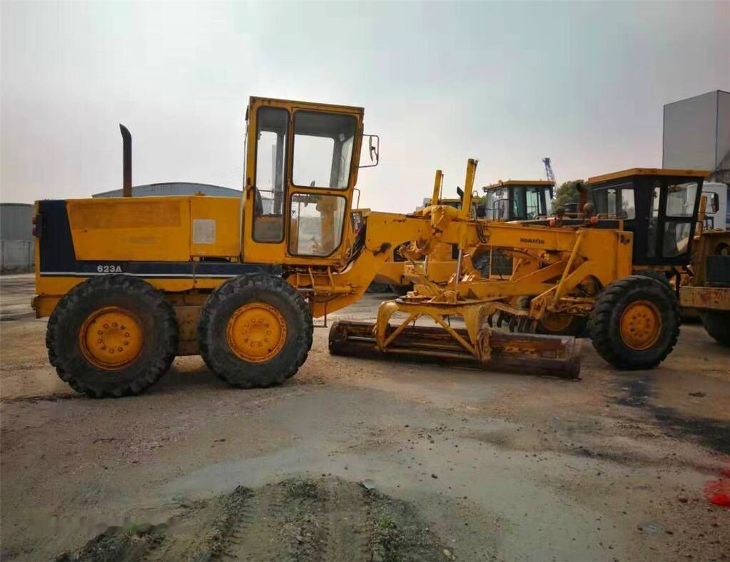 Komatsu GD623A - Grader: das Bild 3 Komatsu GD623A - Grader: das Bild 3