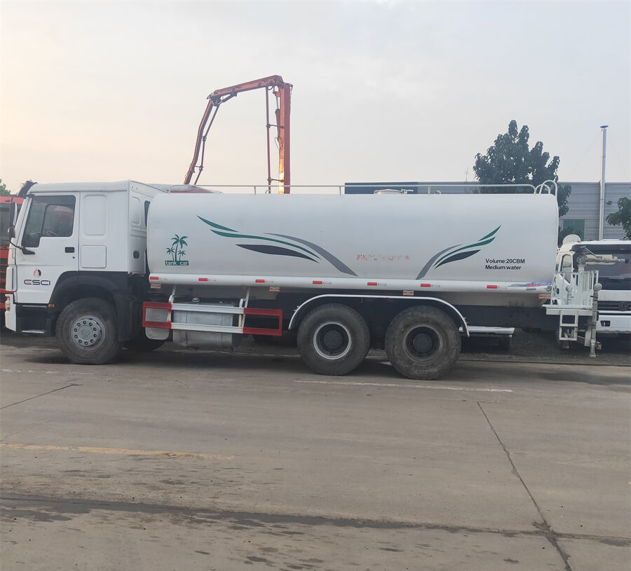 HOWO - Kommunal-/ Sonderfahrzeug: das Bild 4 HOWO - Kommunal-/ Sonderfahrzeug: das Bild 4