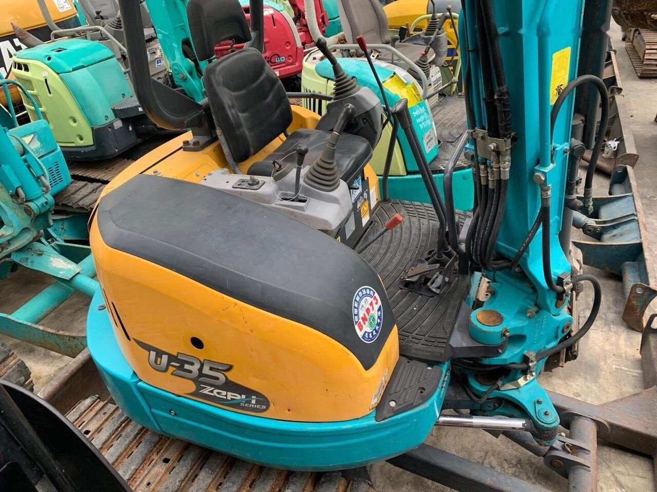 Kubota U35 - Minibagger: das Bild 2 Kubota U35 - Minibagger: das Bild 2